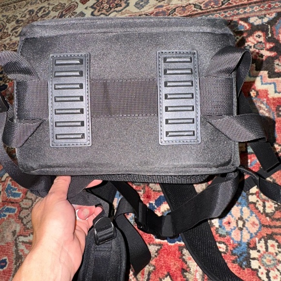Impulse Camera Backpack Black - Picture 5 of 7